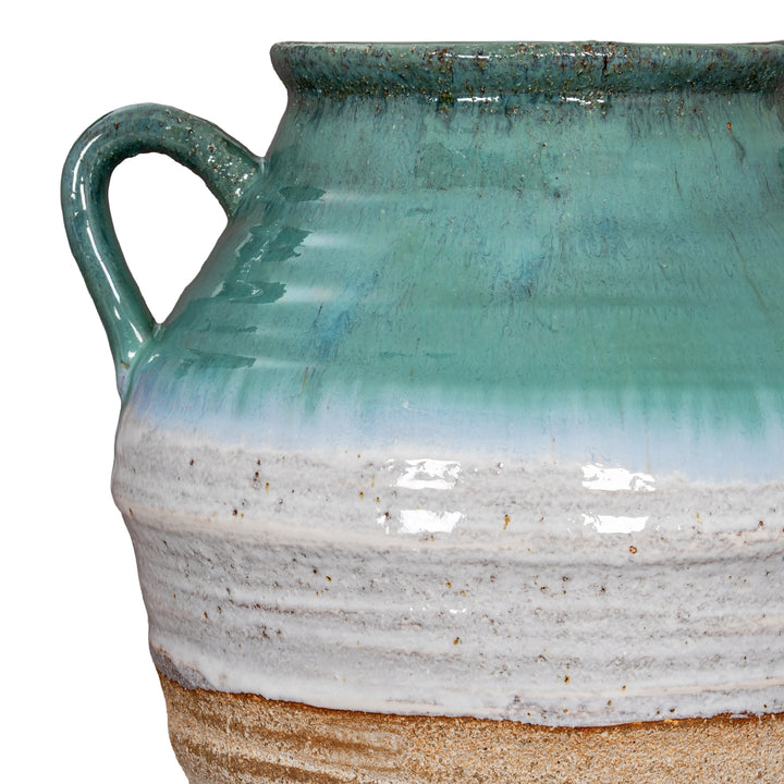 Ancient Form, Modern Style: The Fen Amphora Vase