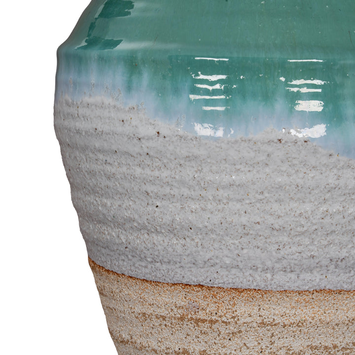 Sleek & Timeless: The Fen Olpe Vase