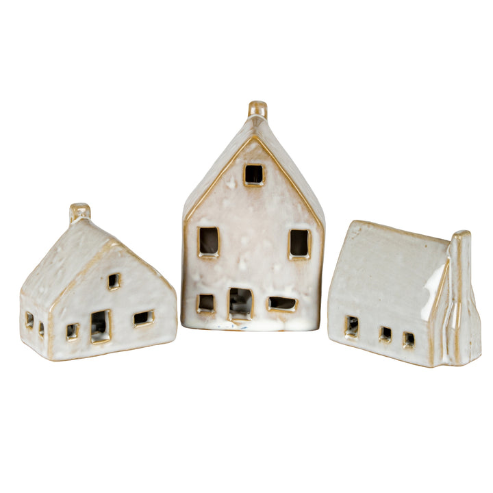 Nook-Ceramic-Barn-With-LED-Light
