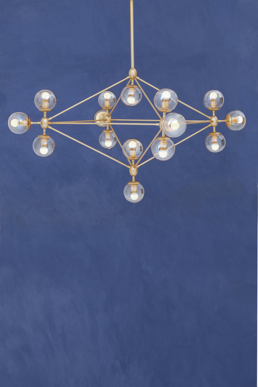 Grandeur Gold Fifteen-Arm Chandelier – Abira
