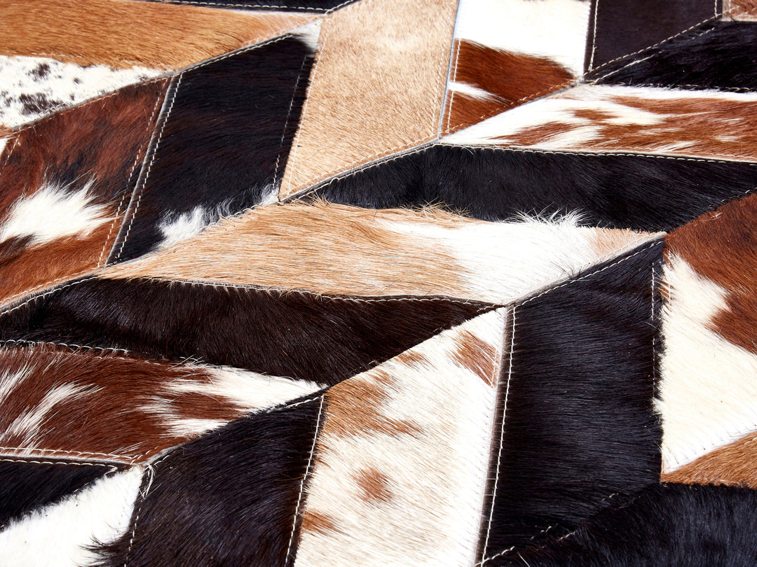 Safira Large Rug in Genuine Leather with Natural Patchwork Design – 160 x 230cm