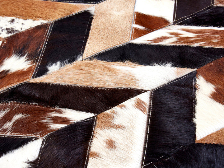 Safira Large Rug in Genuine Leather with Natural Patchwork Design – 160 x 230cm