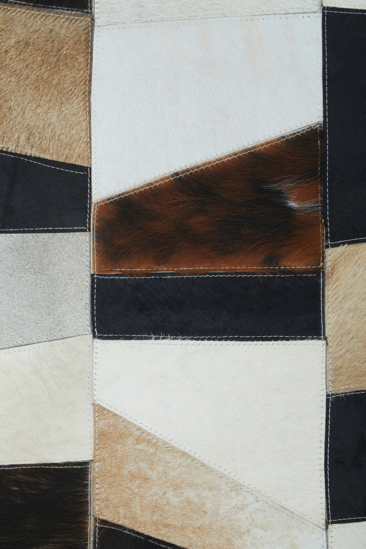 Bosie Safira Small Rug with Striped Pattern