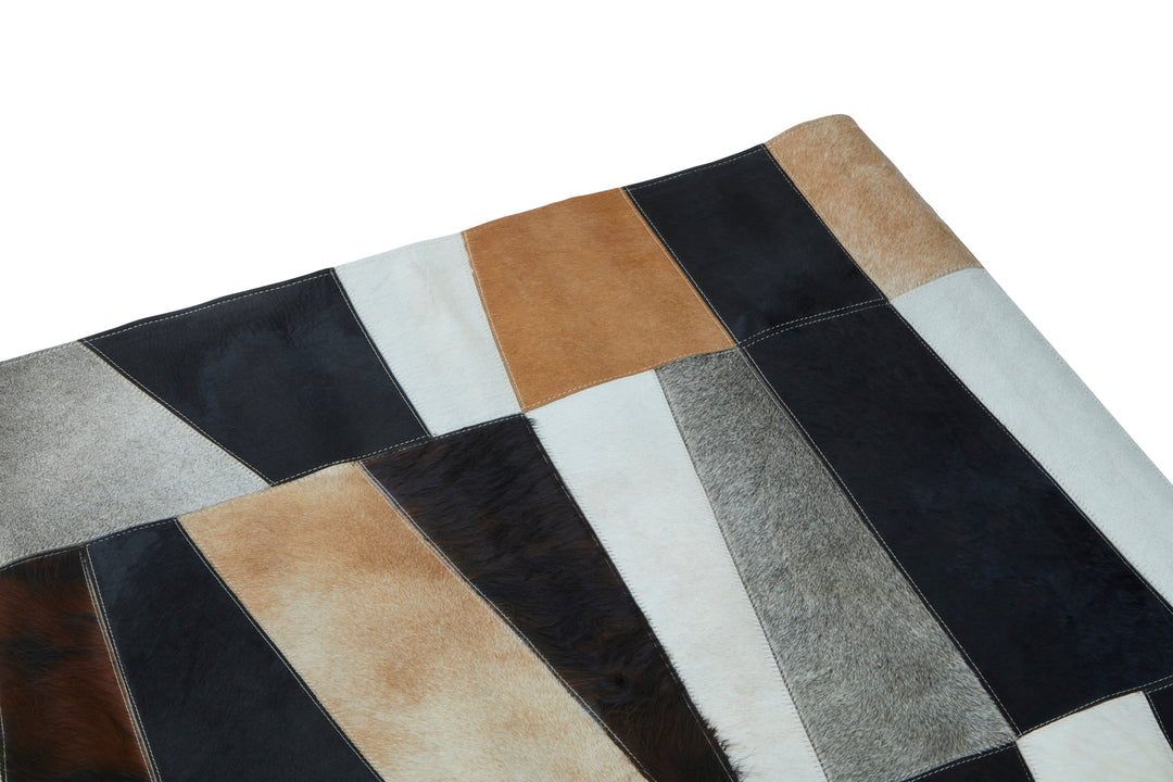 Bosie Safira Large Rug with Striped Pattern