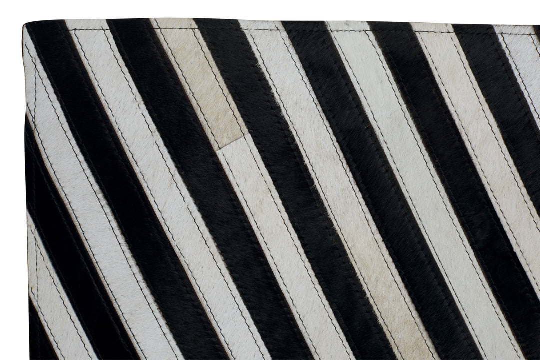 Safira Black & White Rug – Small