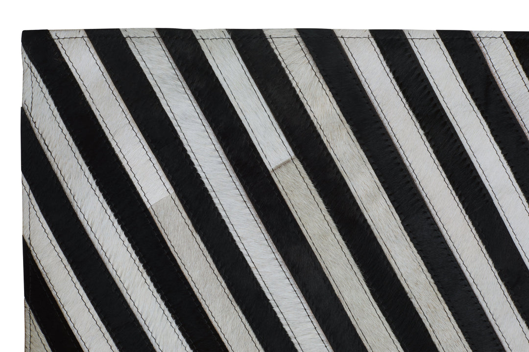 Safira Black & White Rug – Large