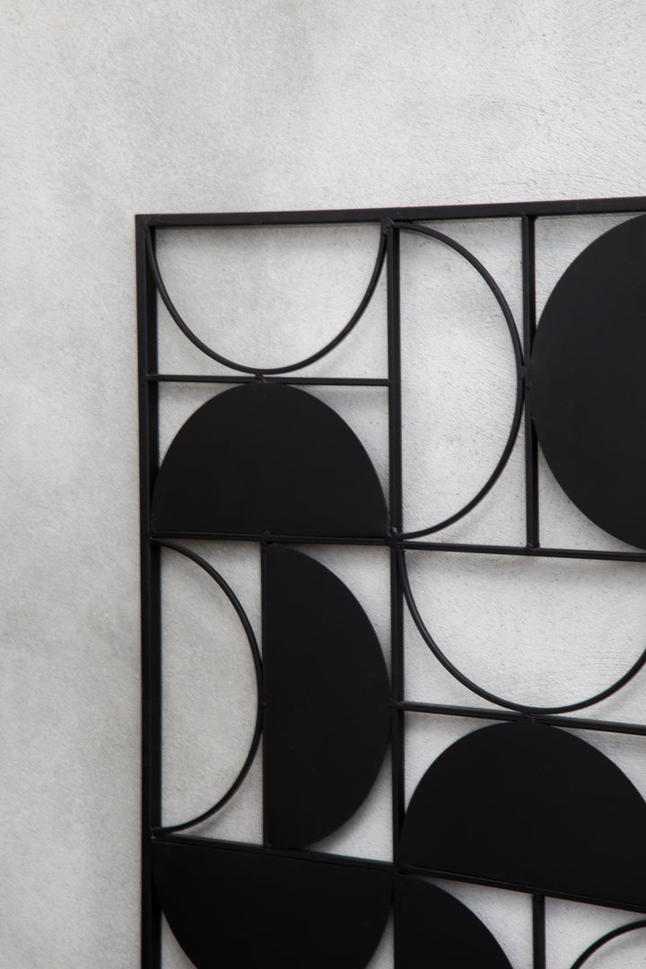 Trento Semicircle Wall Art in Black Finish