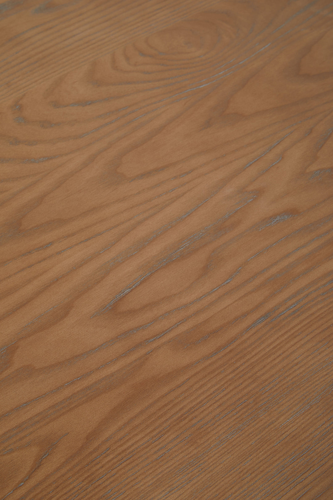Parkside Round Dining Table in Oak Finish