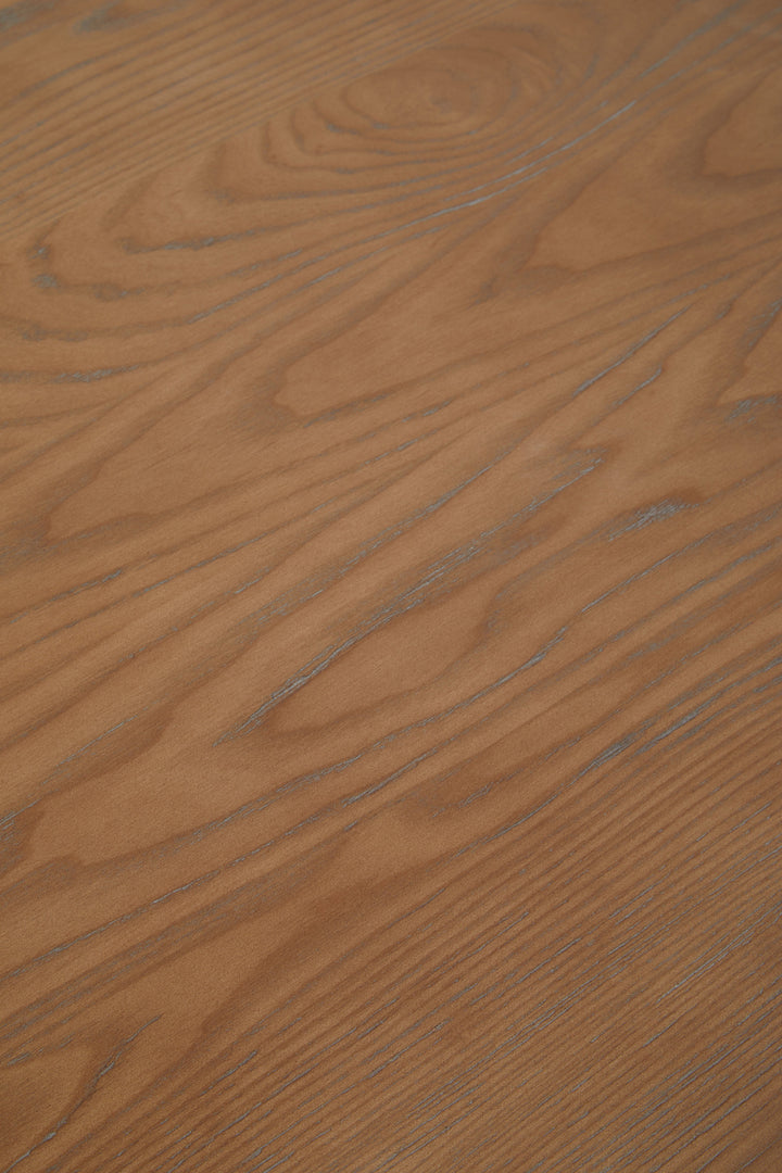 Parkside Round Dining Table in Oak Finish