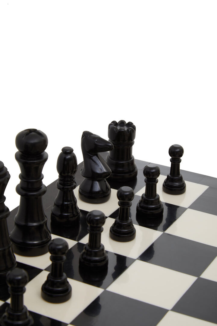 Stanhope Games Chess Set – Black & White
