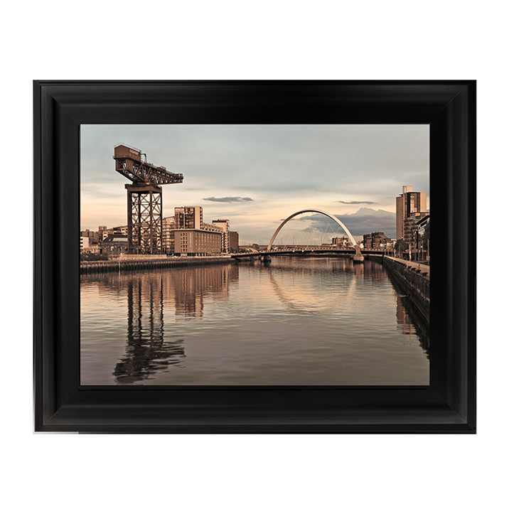 CY023 View along the river Clyde II