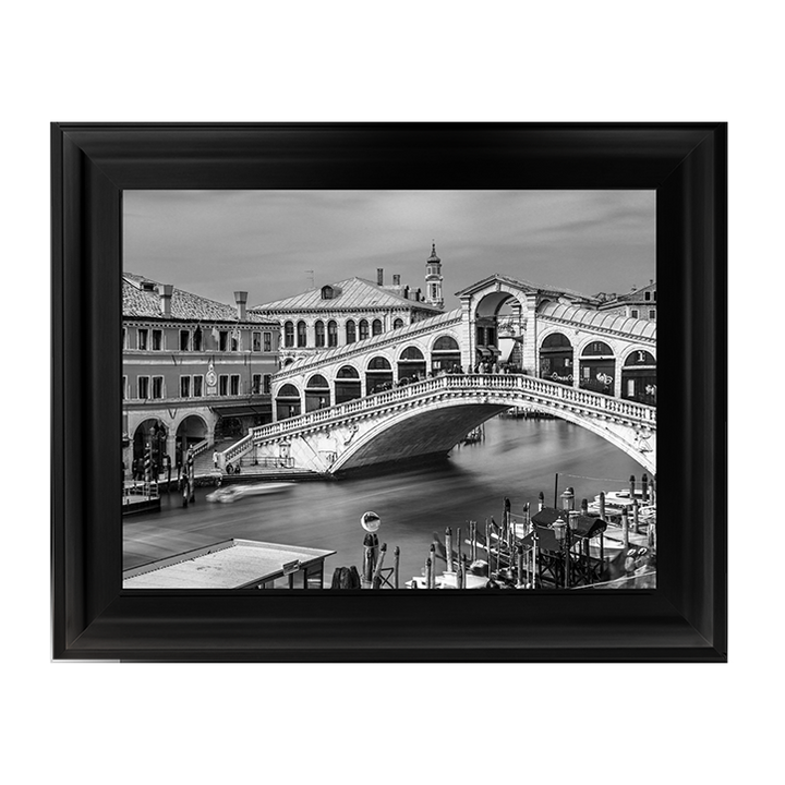 CY080 Famous Rialto bridge, Venice (Black & White)