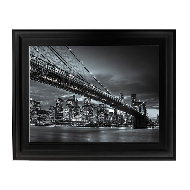 CY064 Brooklyn Bridge and lower Manhattan skyline at dusk