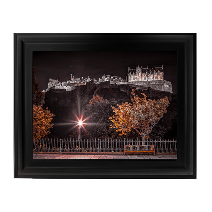 CY018 Edinburgh Castle at night