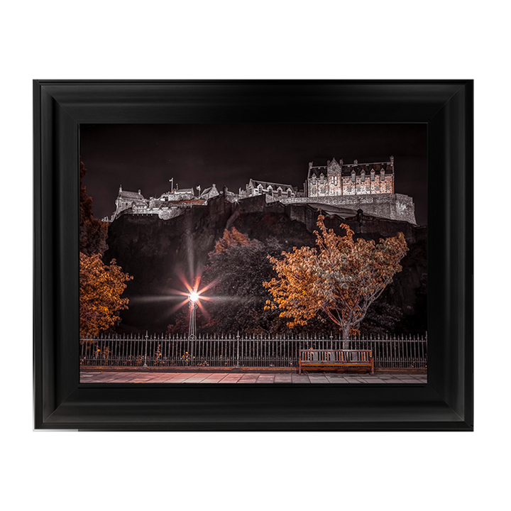 CY018 Edinburgh Castle at night