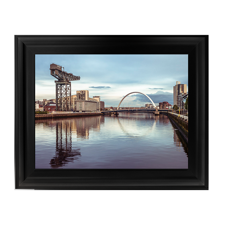 CY022 View along the river Clyde