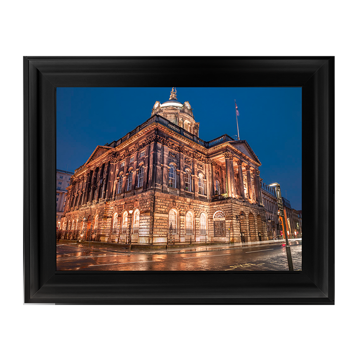 CY039 Town Hall Building at night