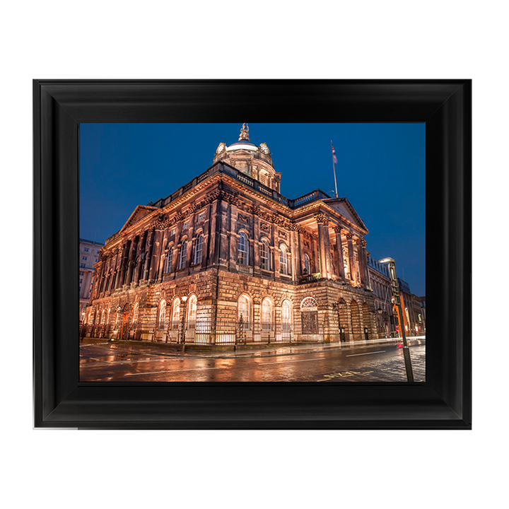 CY039 Town Hall Building at night