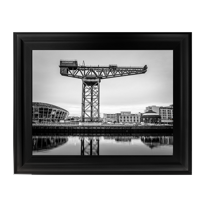 CY024 Finnieston crane on River Clyde (Black and White)