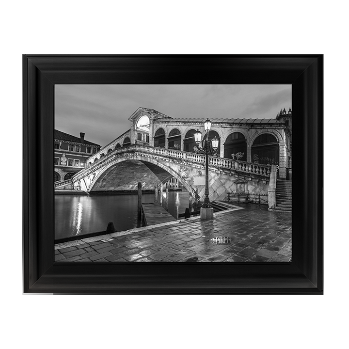 CY078 Rialto Bridge at night, Venice (Black and white)