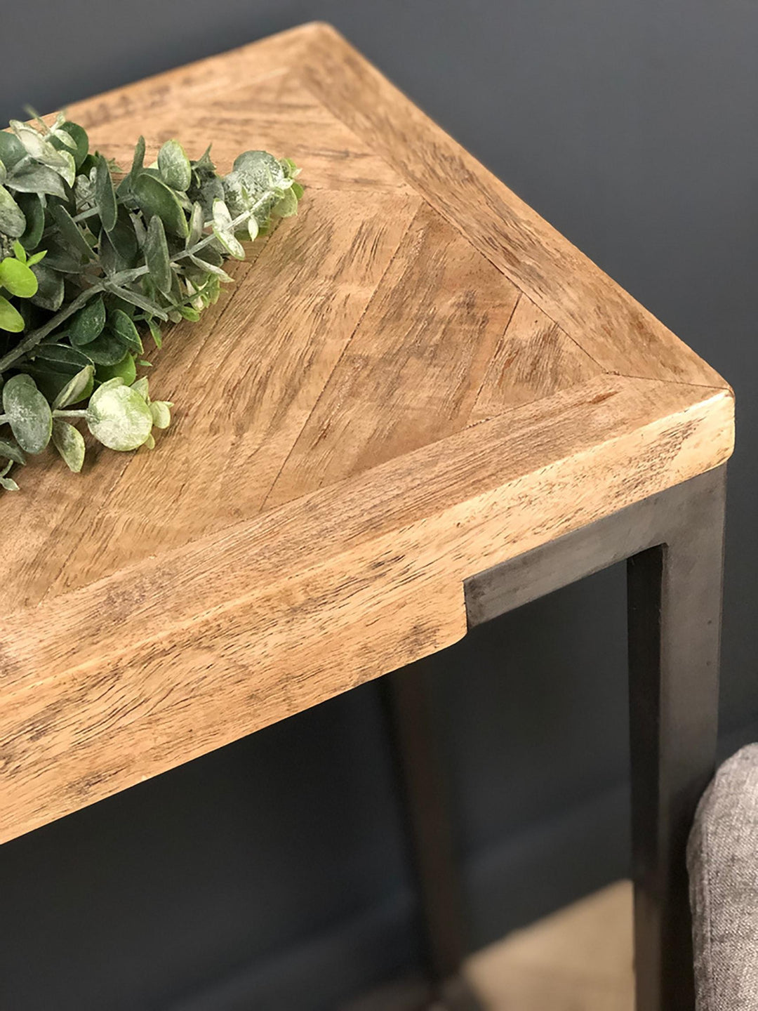 Karsin Console Table