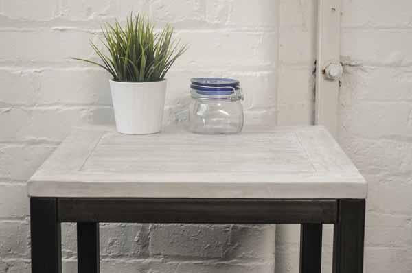 Olivane Lamp Table