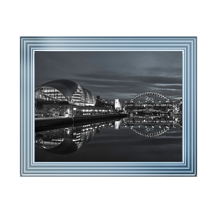 CY070 The Sage Gateshead and the Tyne bridge, Newcastle Upon Tyne I
