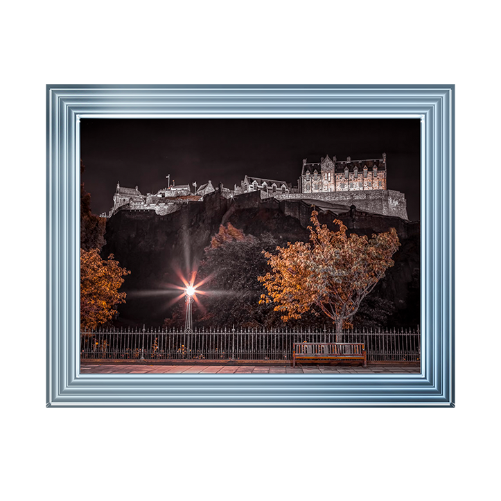CY018 Edinburgh Castle at night