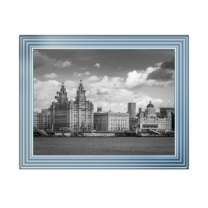 CY036 Liverpool city skyline across the River Mersey