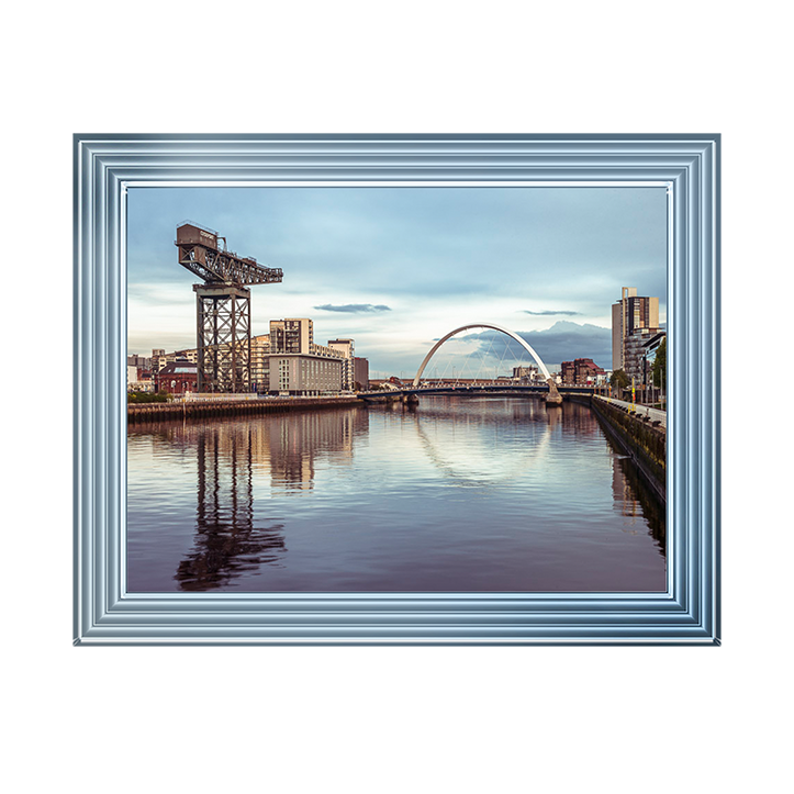 CY022 View along the river Clyde