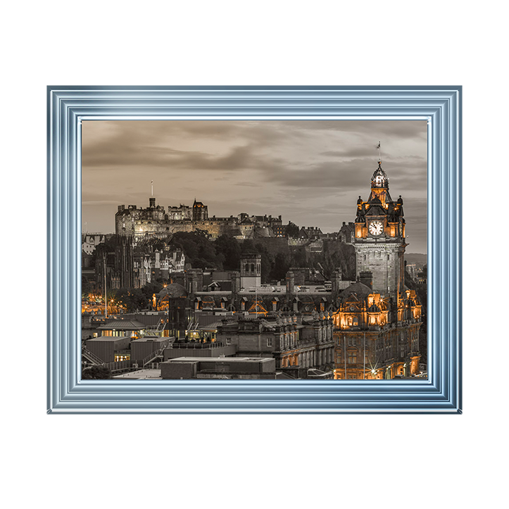 CY013 Edinburgh Castle and The Balmoral Hotel