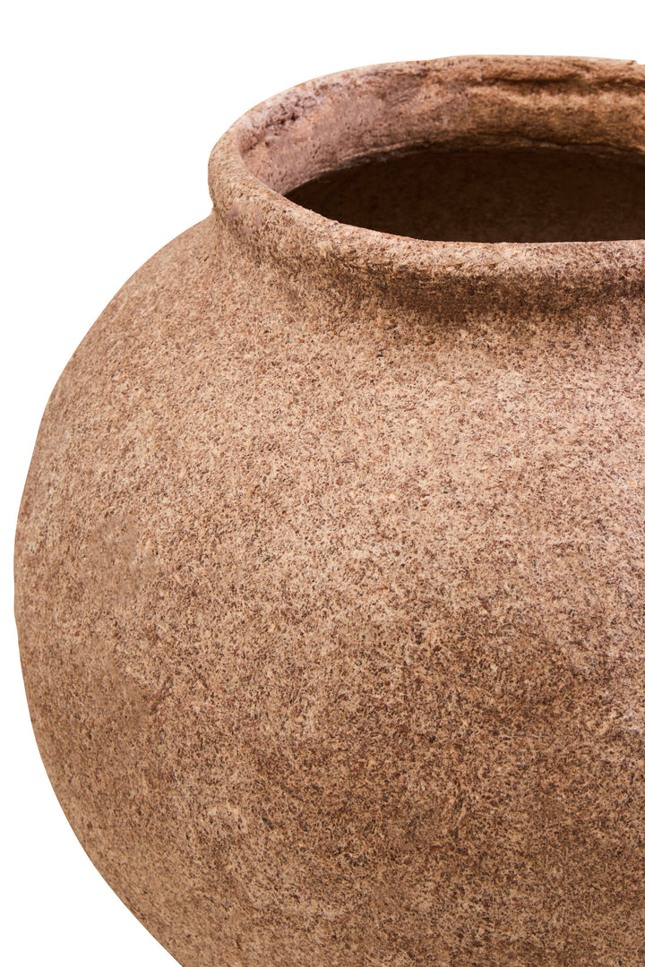 Coco Round Cotton Mache and Ravessa Shell Vase