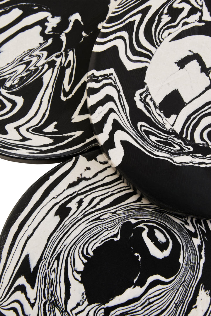 Four Marble Set Black White of Delmorae and Coasters