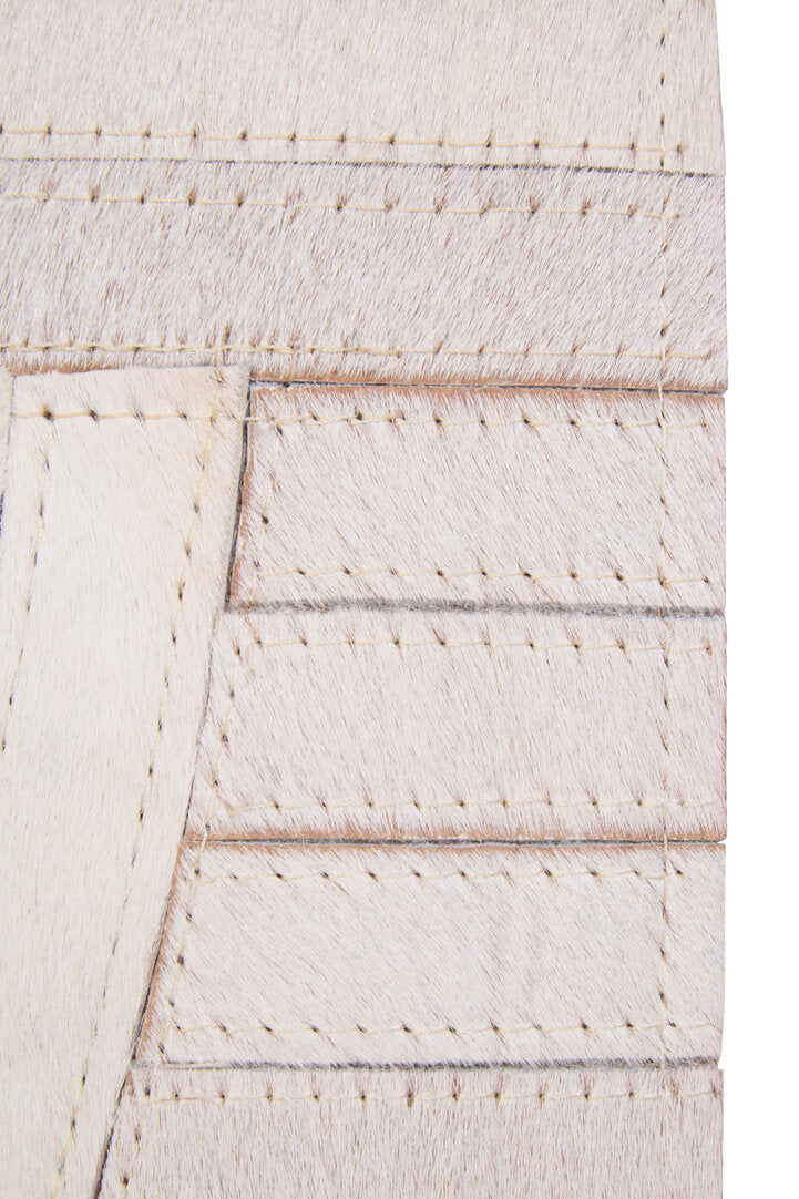 Oakridge Safira Hair-On-Leather Rug – Natural (Small)