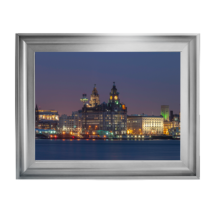 CY043 Liverpool city skyline across the River Mersey