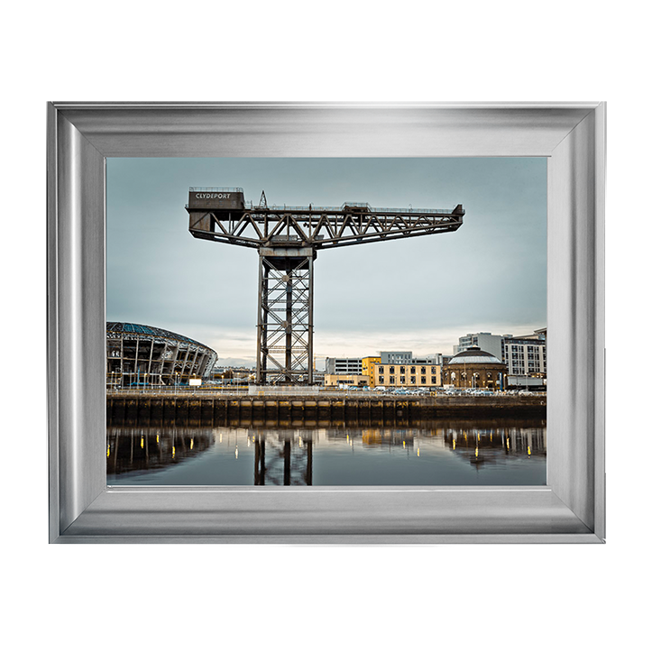CY025 Finnieston crane on River Clyde