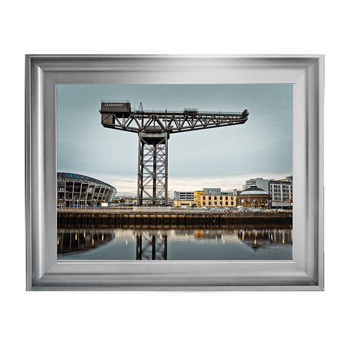 CY025 Finnieston crane on River Clyde