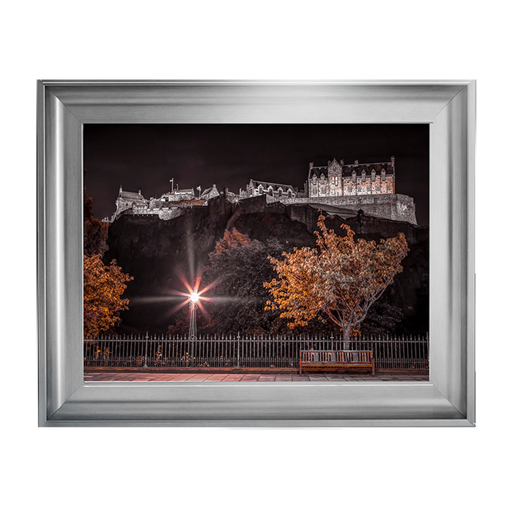 CY018 Edinburgh Castle at night