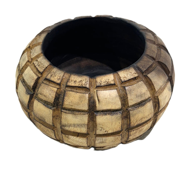 Isvane - Crocodile Bowl - Small