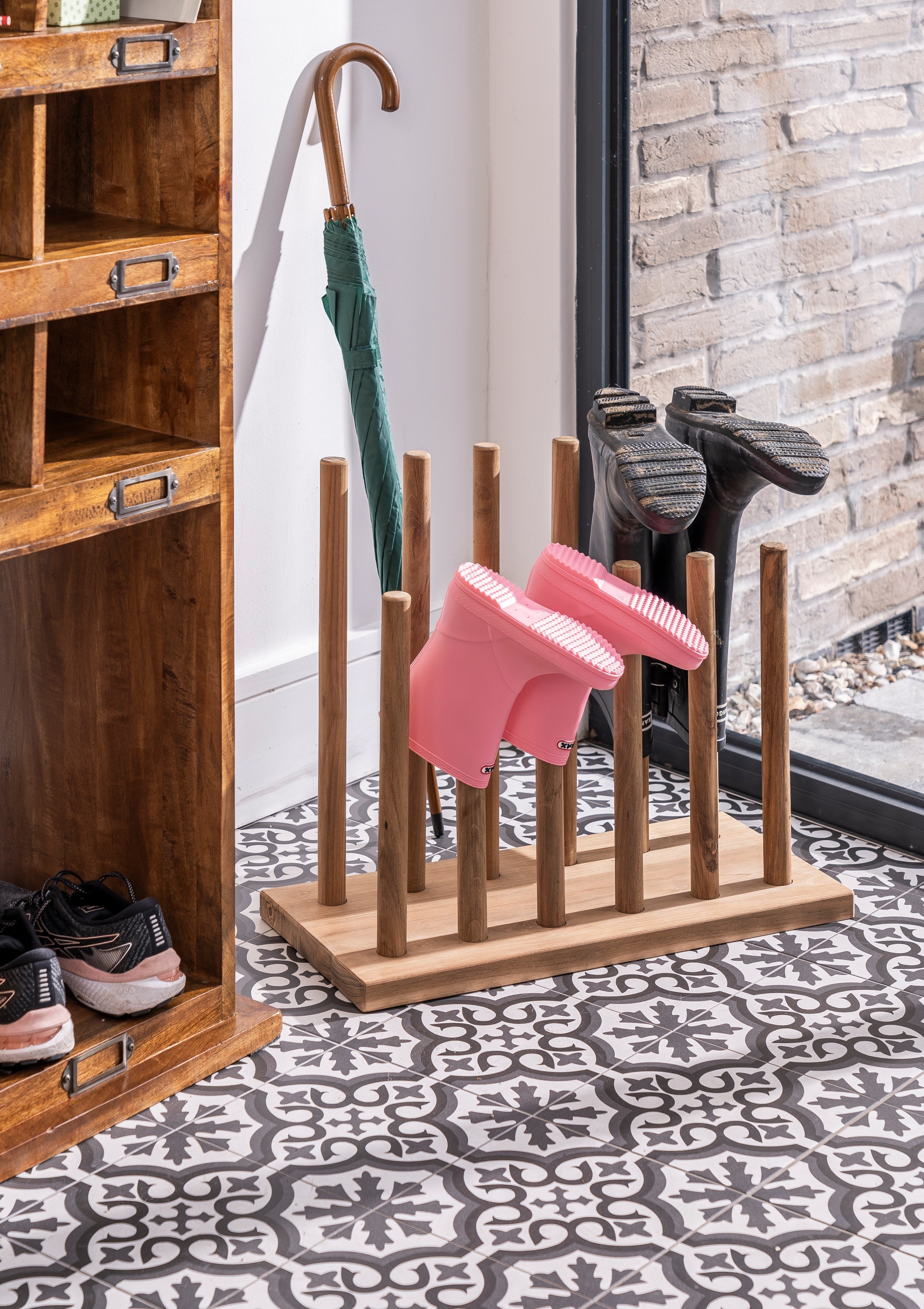 Lioren Welly Rack – Luxe Realms