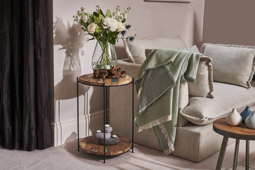 Quelmere 2 Shelf