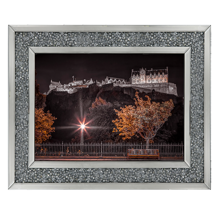 CY018 Edinburgh Castle at night