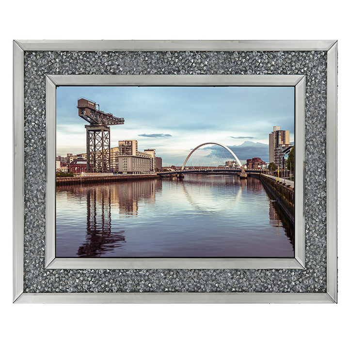CY022 View along the river Clyde