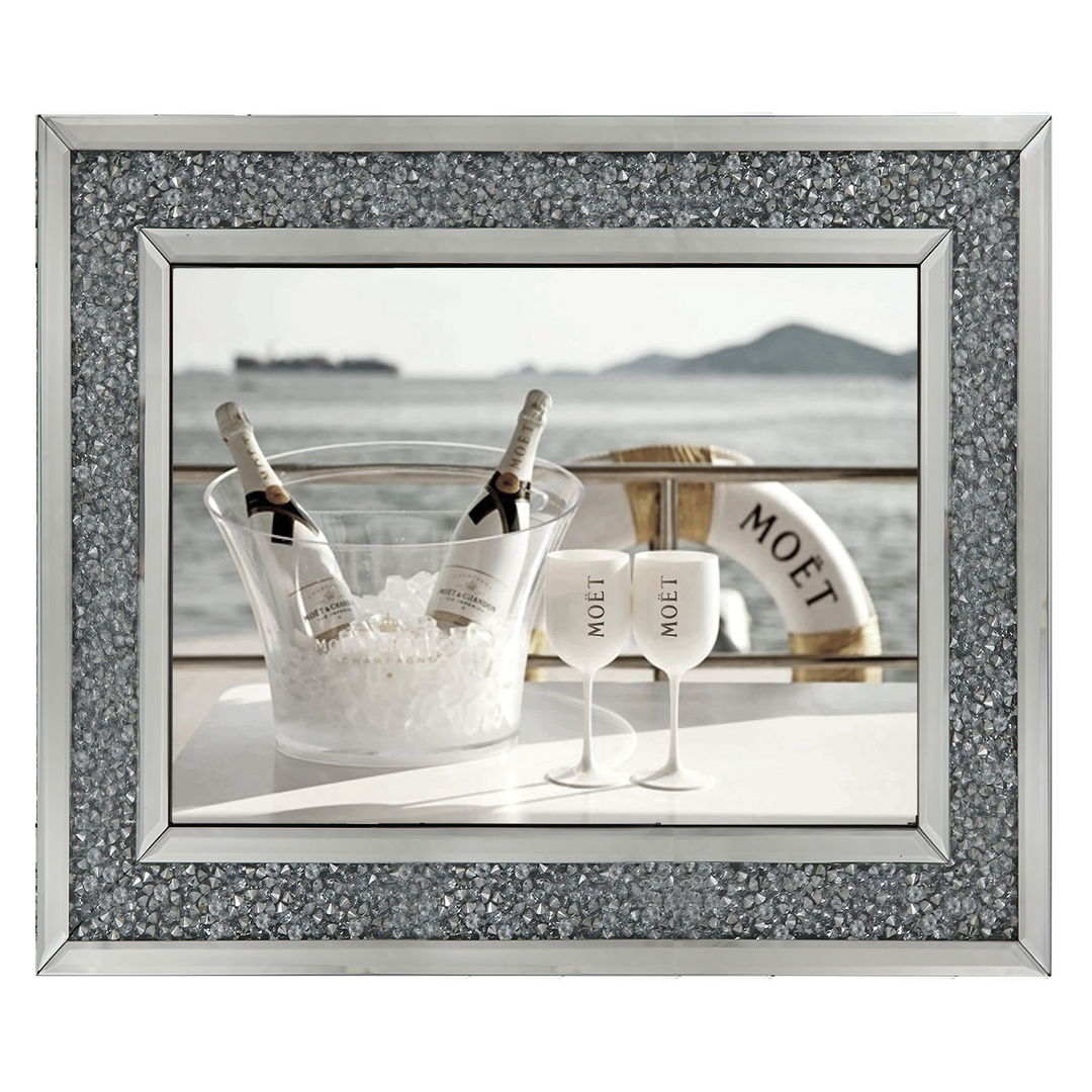 Moet at sea