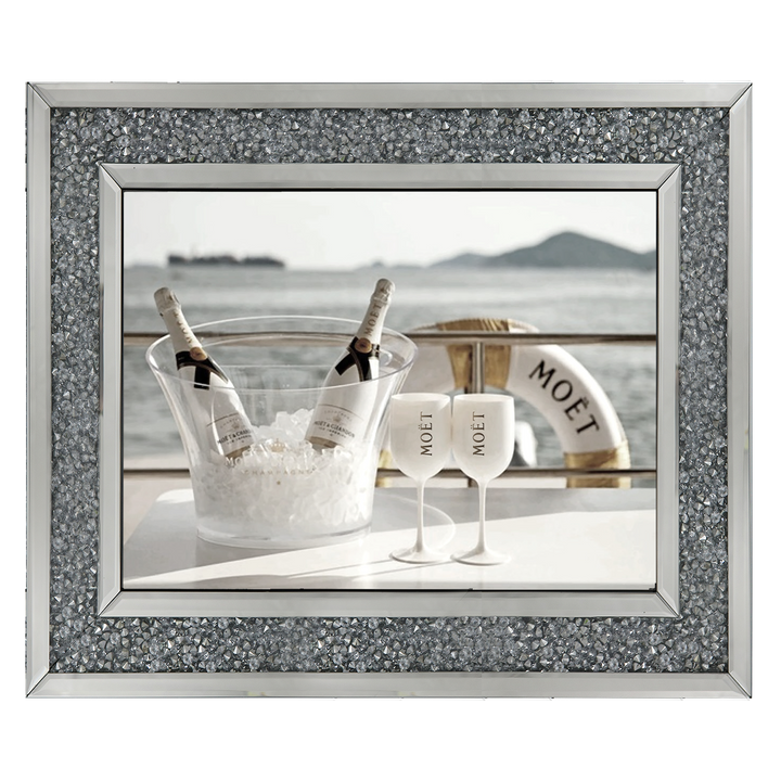 Moet at sea