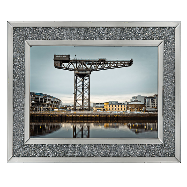 CY025 Finnieston crane on River Clyde