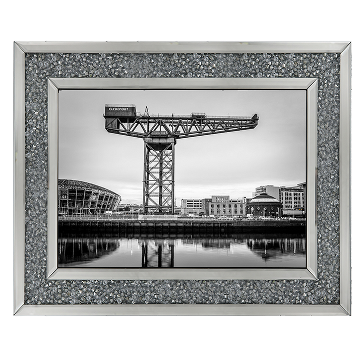 CY024 Finnieston crane on River Clyde (Black and White)