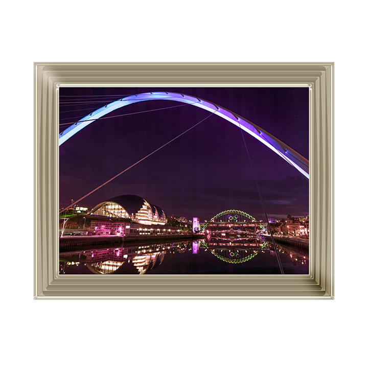 CY073 The Millenium Bridge, Newcastle Upon Tyne