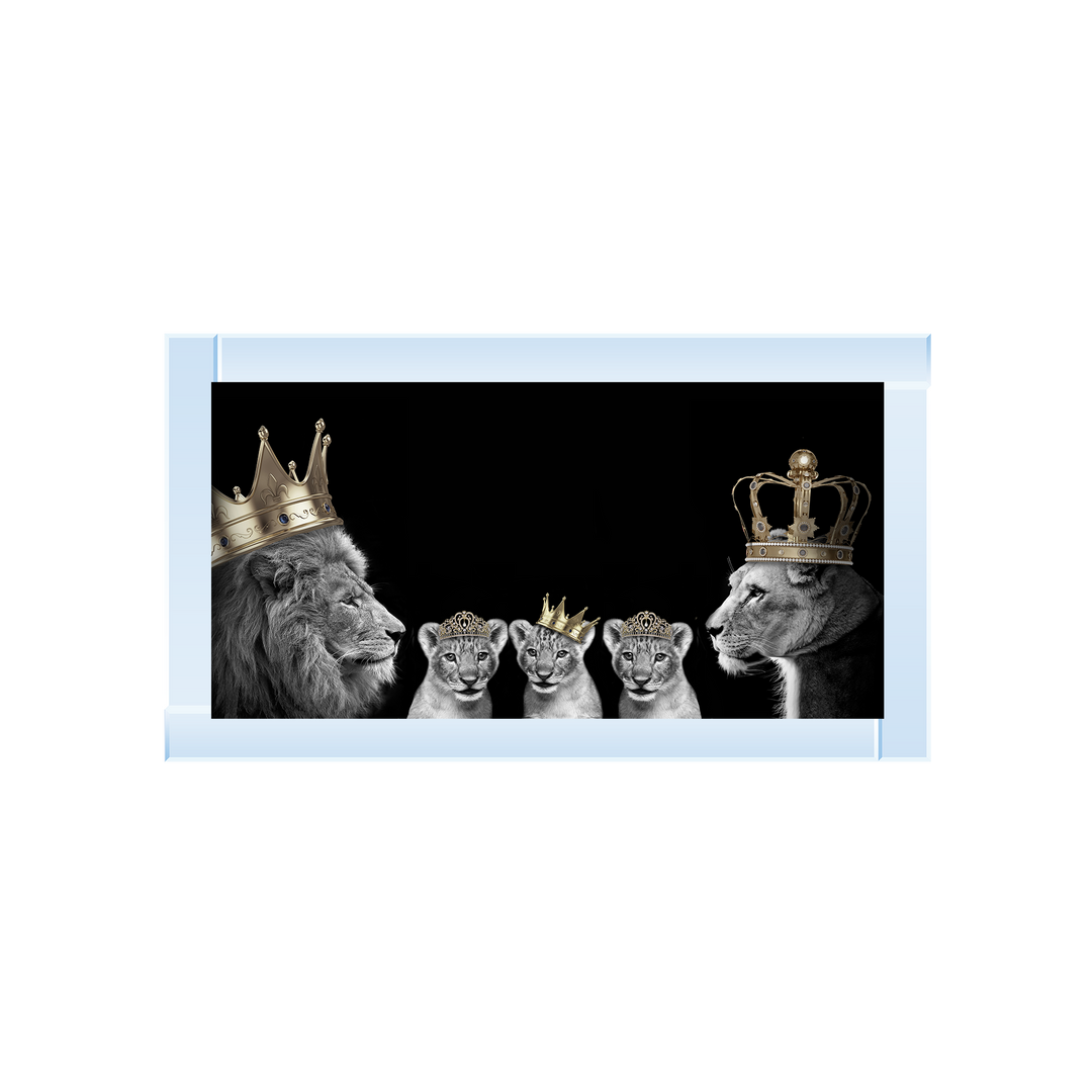 AN378 Lion family of 5 (Gold Crowns) I