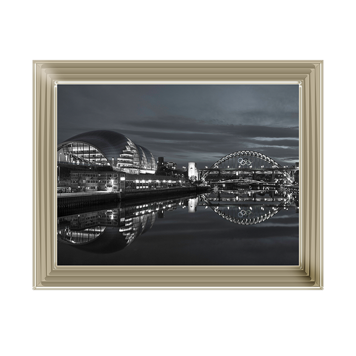 CY070 The Sage Gateshead and the Tyne bridge, Newcastle Upon Tyne I
